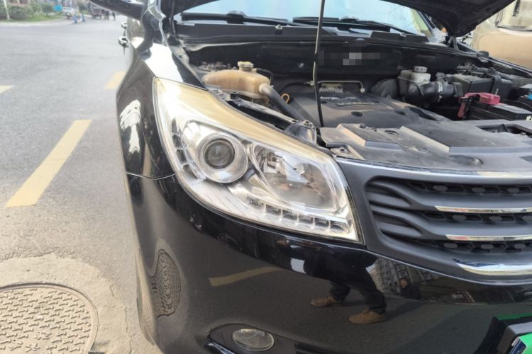 Used Haima S7 2013 2.0L Automatic ZhiShang Version Right Front Headlight