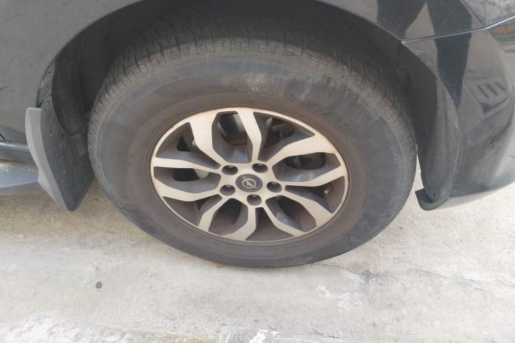 Used Haima S7 2013 2.0L Automatic Smart Enjoyment Version Right Front Wheel Hub