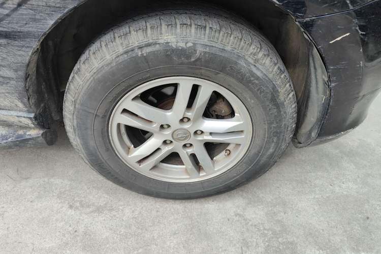 Used Haima S7 2013 2.0L Automatic ZhiShang Version Right Front Wheel Hub
