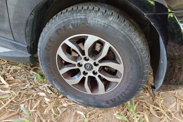 Used Haima S7 2013 2.0L Automatic Smart Enjoyment Version Right Front Wheel Hub