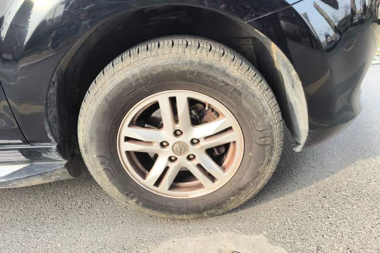 Used Haima S7 2013 2.0L Automatic ZhiShang Version Right Front Wheel Hub