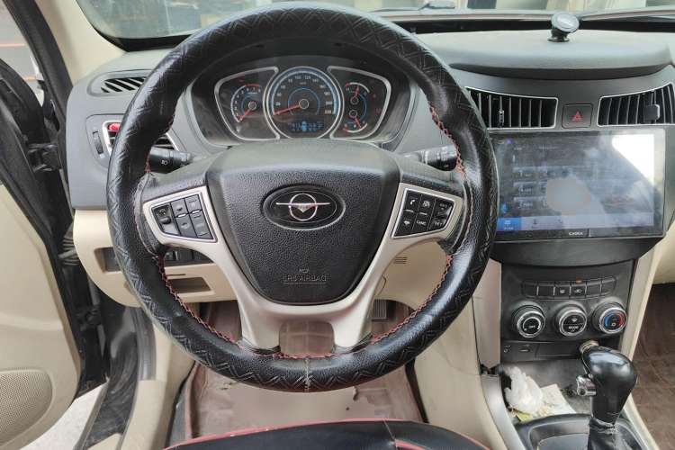 Used Haima S7 2013 2.0L Automatic ZhiShang Version Steering Wheel