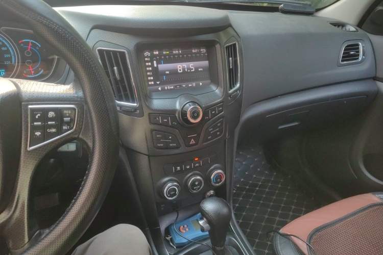 Used Haima S7 2013 2.0L Automatic Smart Enjoyment Version Audio And AC Panel
