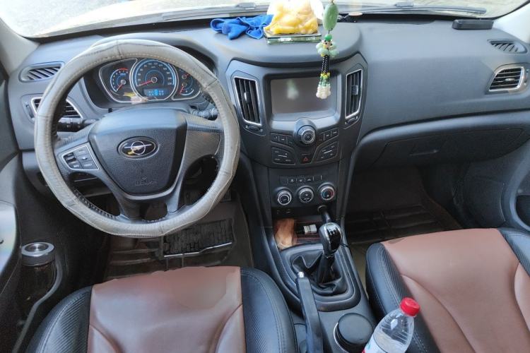 Used Haima S7 2013 2.0L Manual Smart Edition Center Console