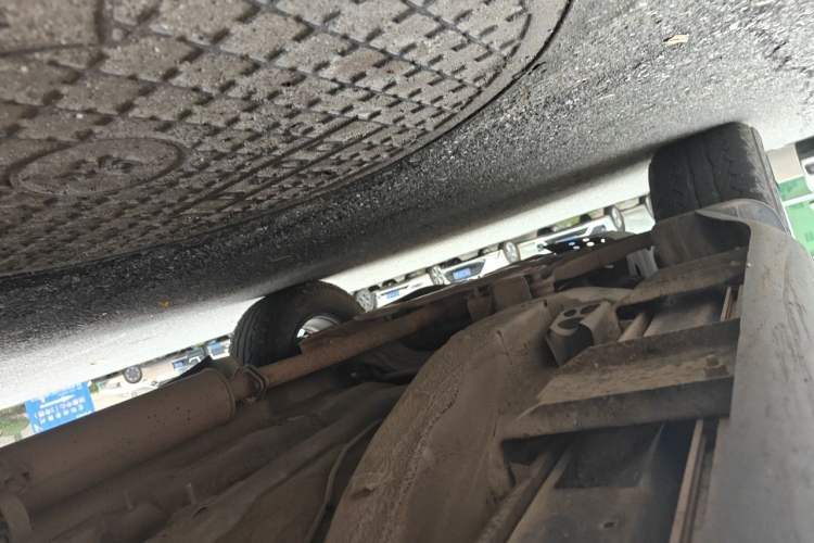 Used Haima S7 2013 2.0L Manual ZhiZhen Version Chassis Front Left
