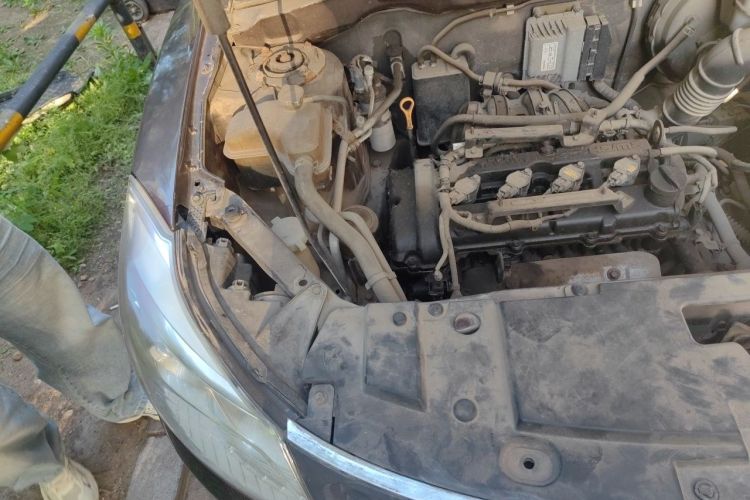 Used Haima S7 2013 2.0L Automatic Smart Enjoyment Version Engine Bay Right