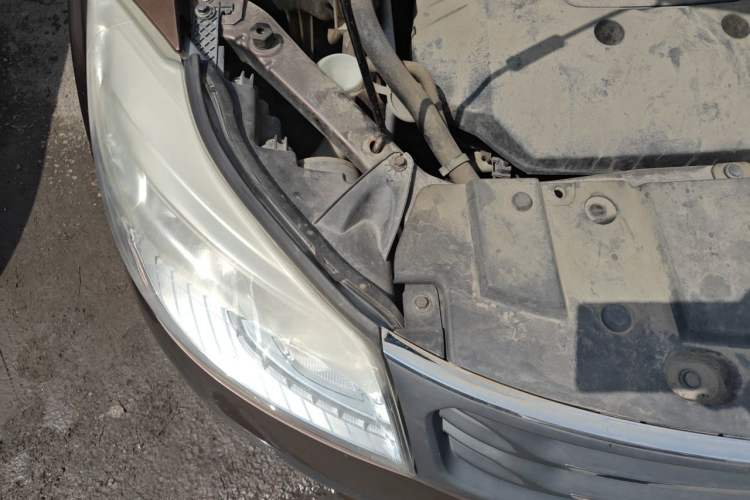 Used Haima S7 2013 2.0L Automatic ZhiShang Version Engine Bay Right