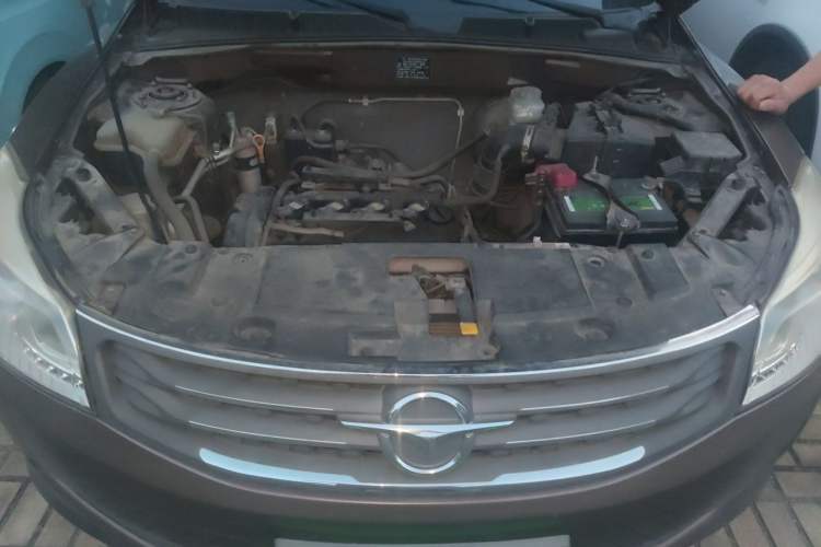 Used Haima S7 2013 2.0L Manual ZhiShang Version Engine Bay
