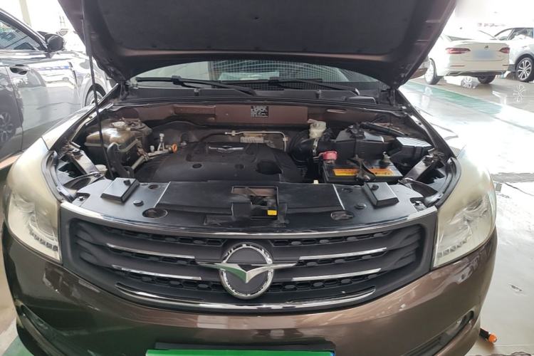 Used Haima S7 2013 2.0L Automatic Smart Enjoyment Version Engine Bay