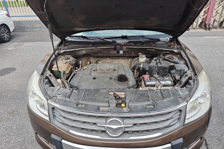 Used Haima S7 2013 2.0L Manual ZhiZhen Version Engine Bay