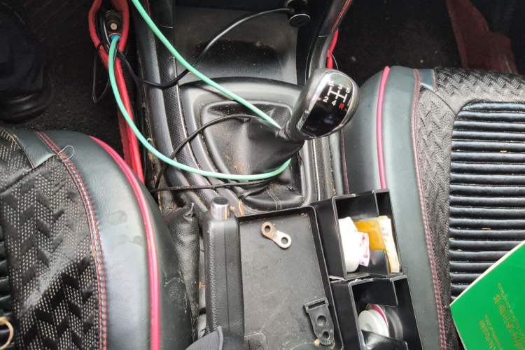 Used Haima S7 2013 2.0L Manual Smart Edition Gear Lever