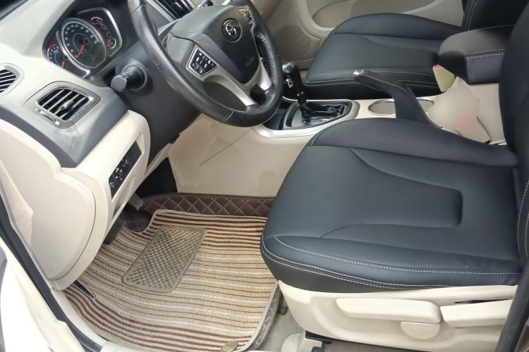 Used Haima S7 2013 2.0L Automatic ZhiShang Version Left Front Seat