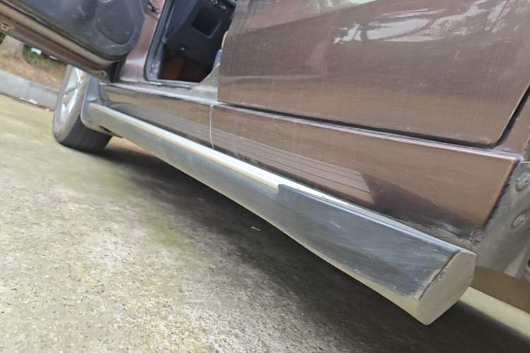 Used Haima S7 2013 2.0L Automatic ZhiZhen Version Left Side Sill