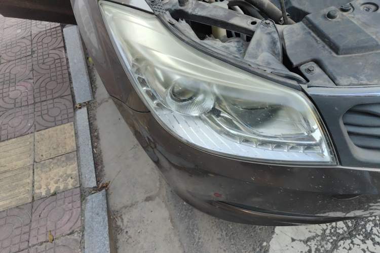 Used Haima S7 2013 2.0L Manual Smart Edition Right Front Headlight
