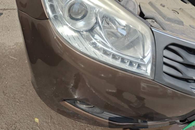 Used Haima S7 2013 2.0L Automatic ZhiShang Version Right Front Headlight