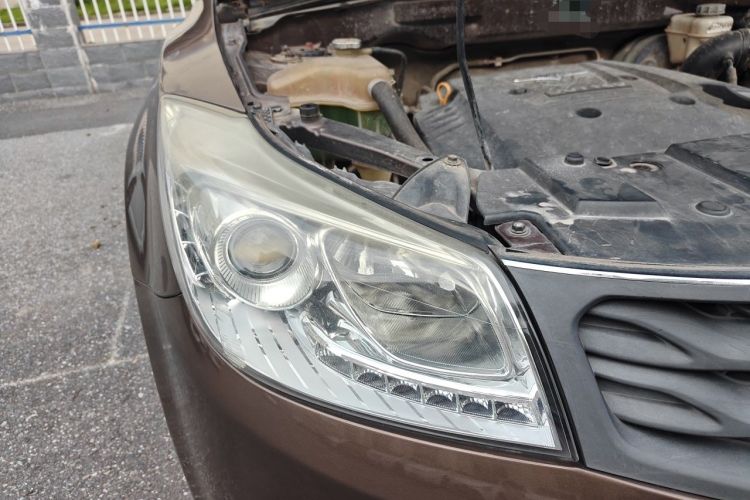 Used Haima S7 2013 2.0L Manual ZhiZhen Version Right Front Headlight