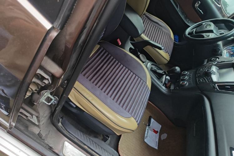 Used Haima S7 2013 2.0L Automatic ZhiZhen Version Right Front Seat