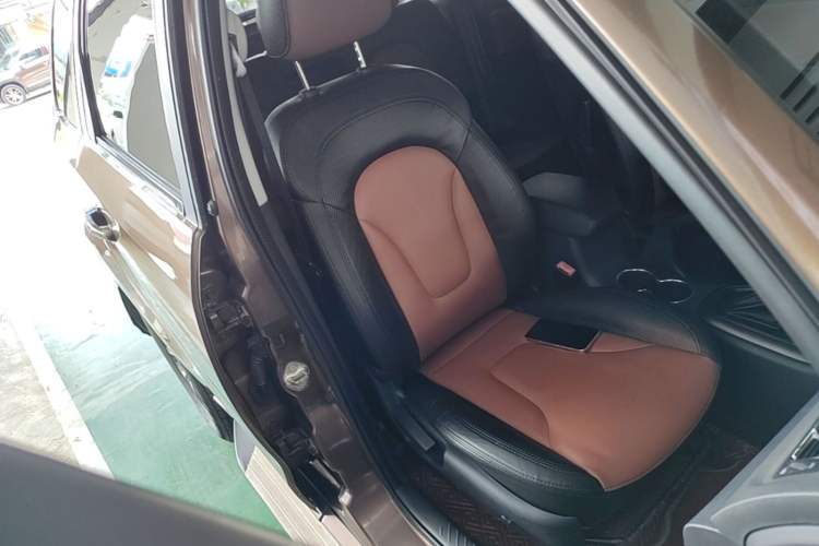 Used Haima S7 2013 2.0L Automatic Smart Enjoyment Version Right Front Seat