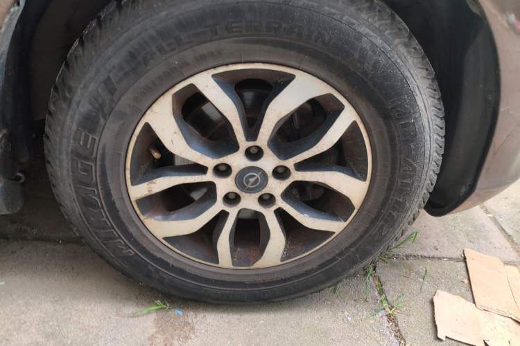Used Haima S7 2013 2.0L Manual Smart Edition Right Front Wheel Hub