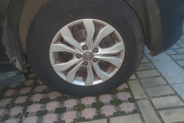 Used Haima S7 2013 2.0L Manual ZhiShang Version Right Front Wheel Hub