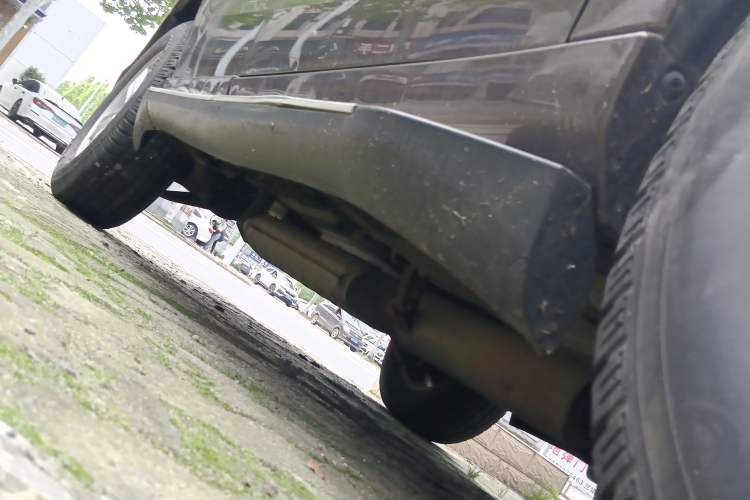 Used Haima S7 2013 2.0L Automatic ZhiShang Version Right Side Sill