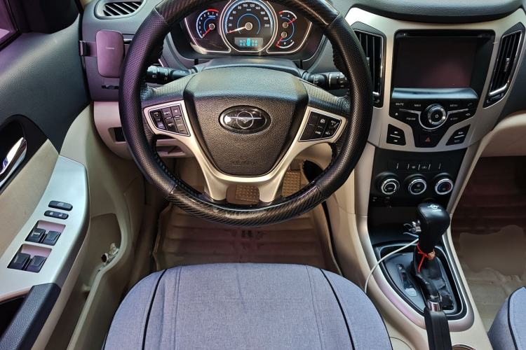 Used Haima S7 2013 2.0L Automatic ZhiShang Version Steering Wheel