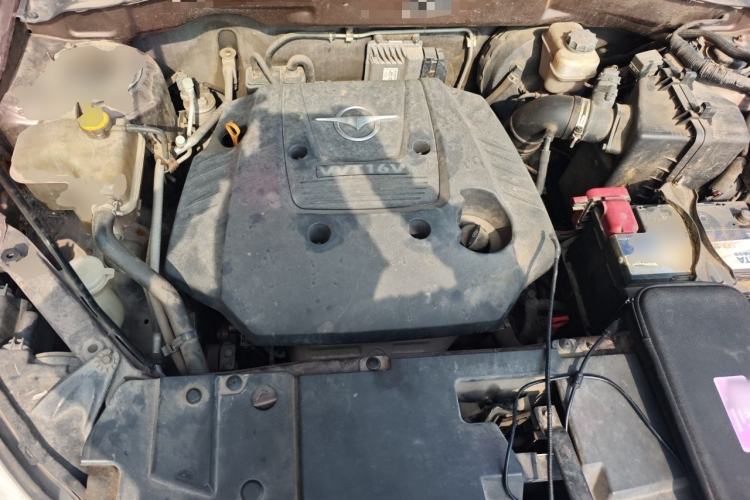 Used Haima S7 2013 2.0L Automatic Smart Enjoyment Version Engine Bay