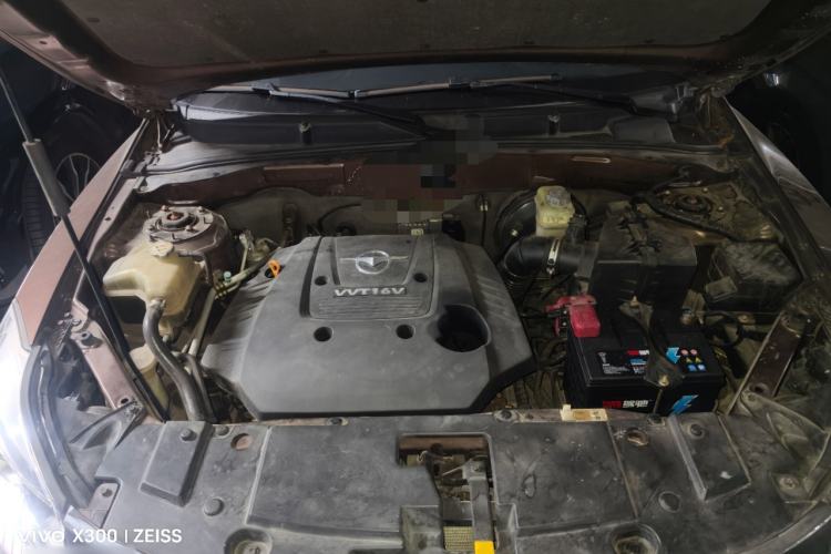 Used Haima S7 2013 2.0L Automatic ZhiShang Version Engine Bay