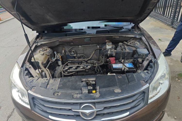 Used Haima S7 2013 2.0L Manual ZhiShang Version Engine Bay