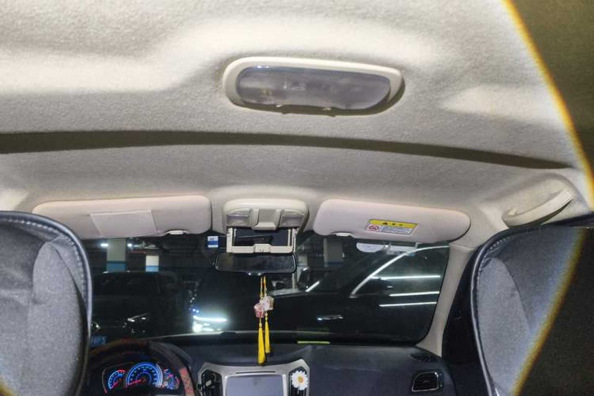 Used Haima S7 2013 2.0L Automatic ZhiShang Version Headliner