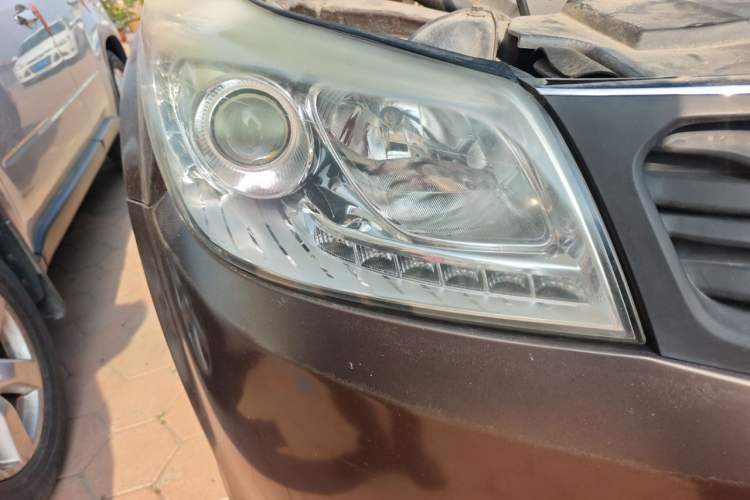 Used Haima S7 2013 2.0L Automatic Smart Enjoyment Version Right Front Headlight