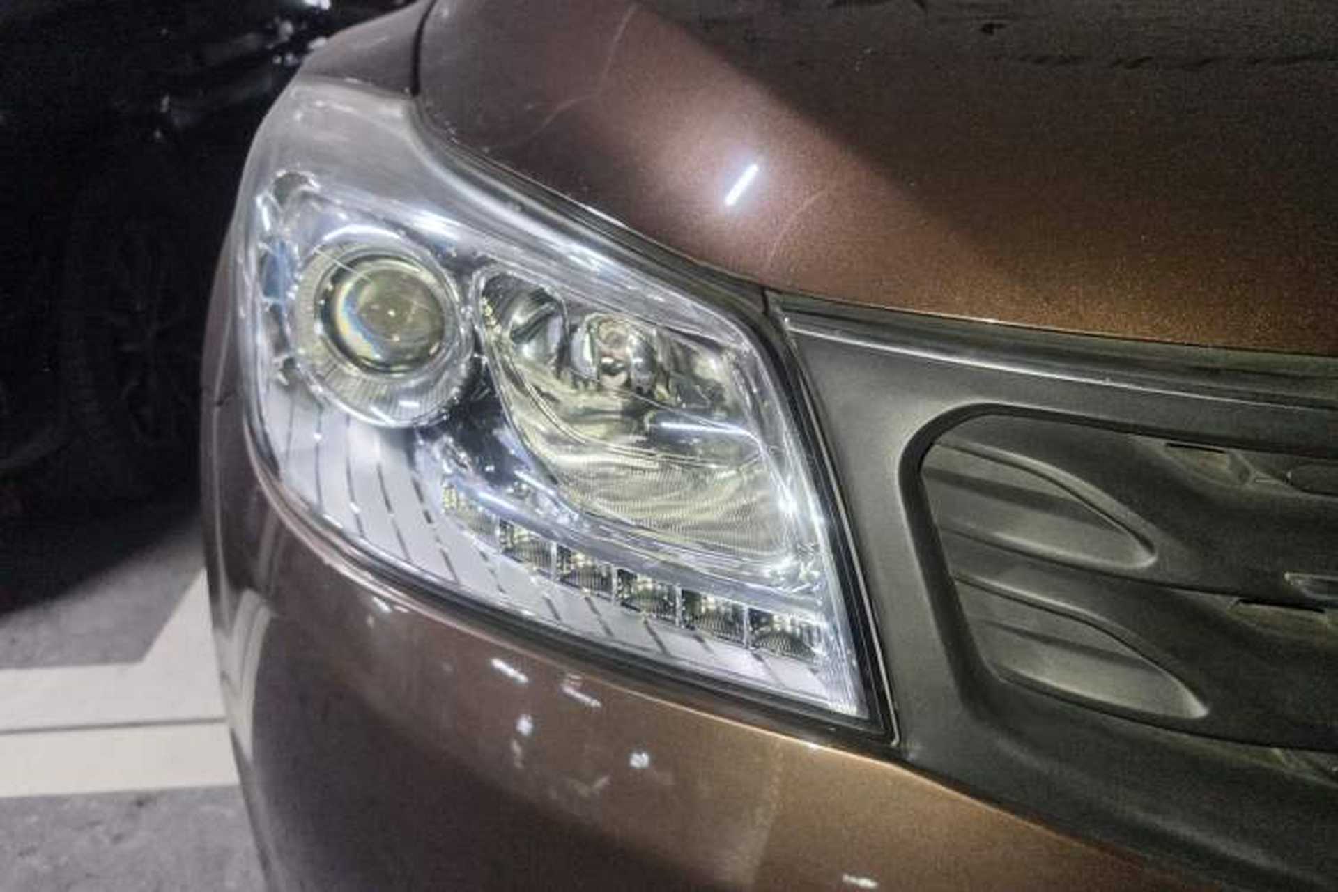 Used Haima S7 2013 2.0L Automatic ZhiShang Version Right Front Headlight