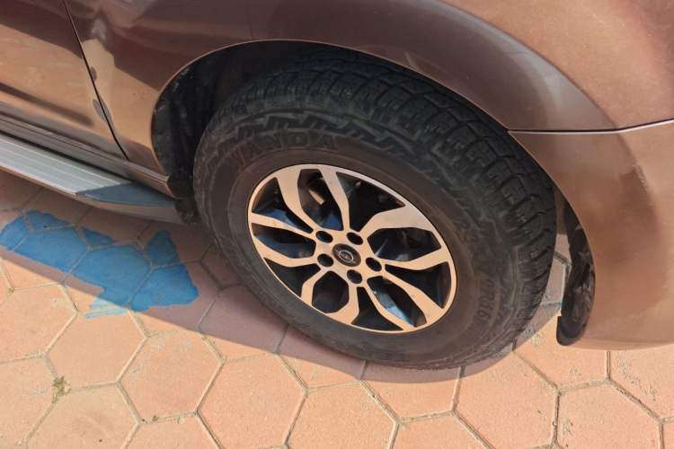 Used Haima S7 2013 2.0L Automatic Smart Enjoyment Version Right Front Wheel Hub