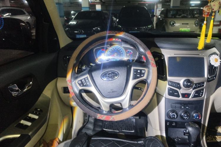 Used Haima S7 2013 2.0L Automatic ZhiShang Version Steering Wheel