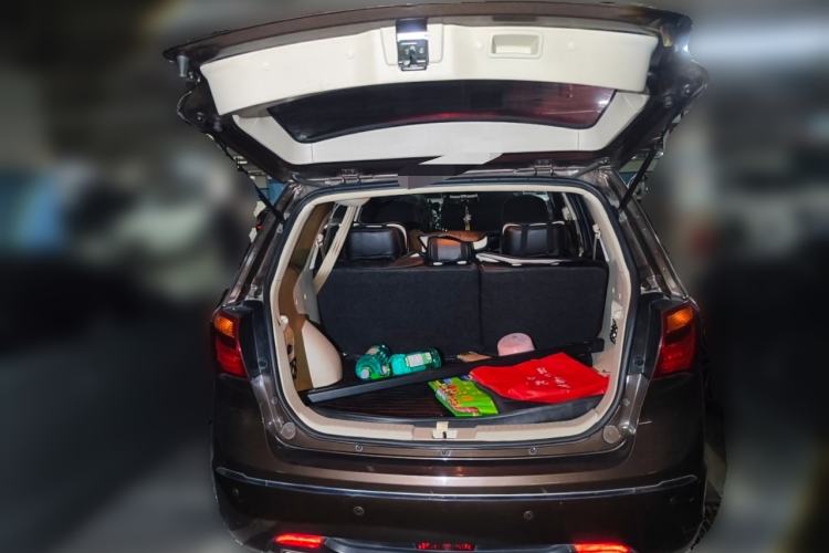 Used Haima S7 2013 2.0L Automatic ZhiShang Version Trunk