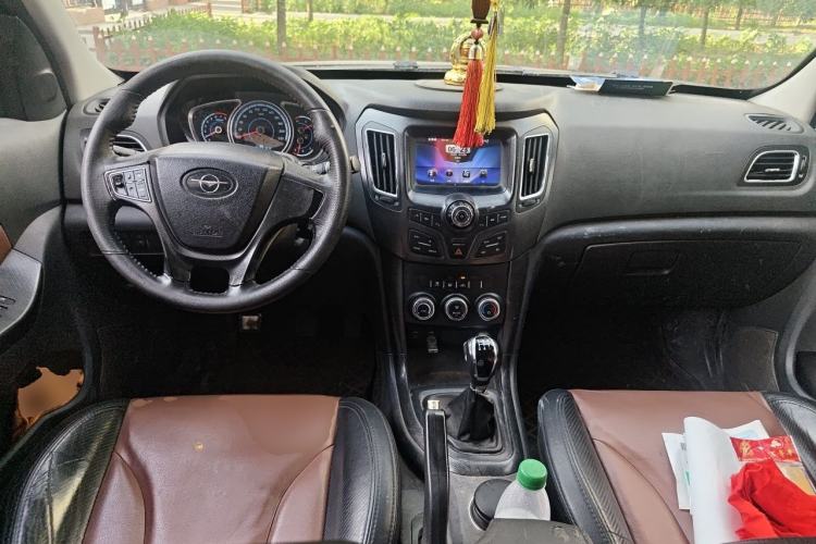 Used Haima S7 2013 2.0L Manual Smart Edition Center Console