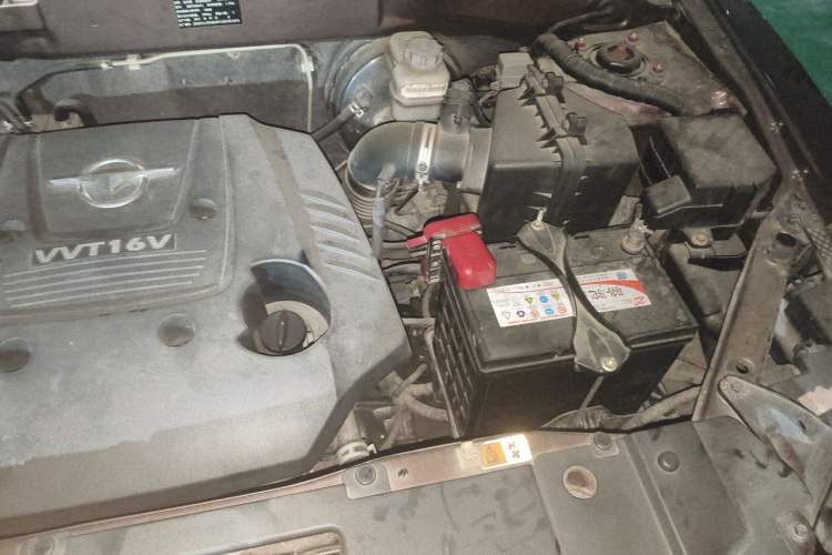 Used Haima S7 2013 2.0L Manual Smart Edition Engine Bay Left
