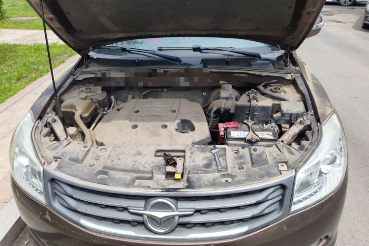 Used Haima S7 2013 2.0L Manual ZhiZhen Version Engine Bay
