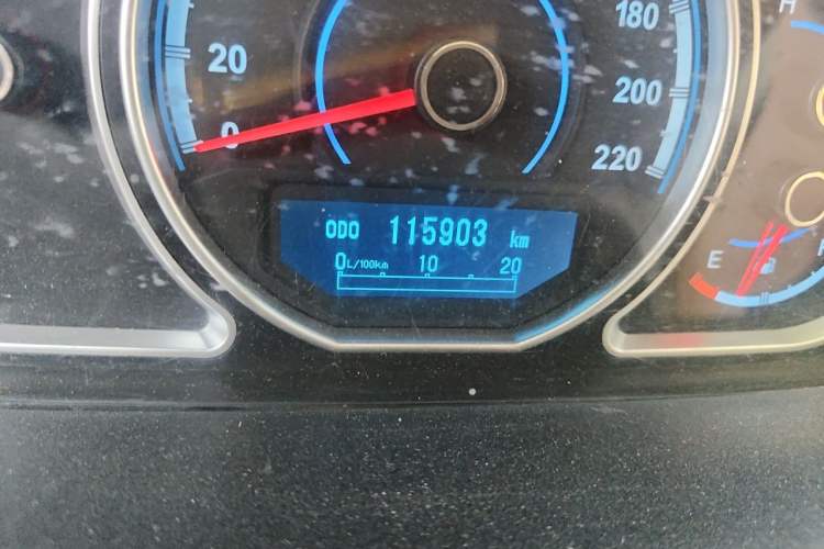 Used Haima S7 2013 2.0L Manual Smart Edition Odometer Close Up