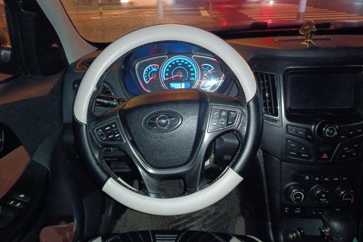 Used Haima S7 2013 2.0L Automatic ZhiZhen Version Steering Wheel