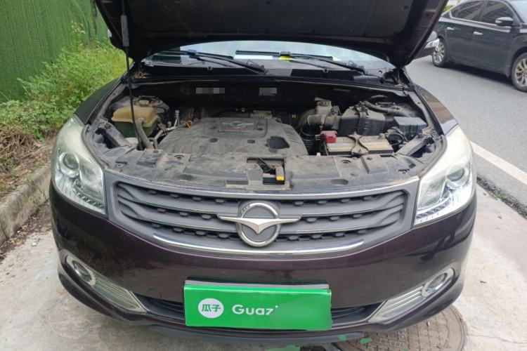 Used Haima S7 2013 2.0L Automatic ZhiShang Version Engine Bay