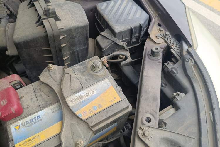 Used Haima S7 2013 2.0L Automatic ZhiShang Version Engine Bay Left