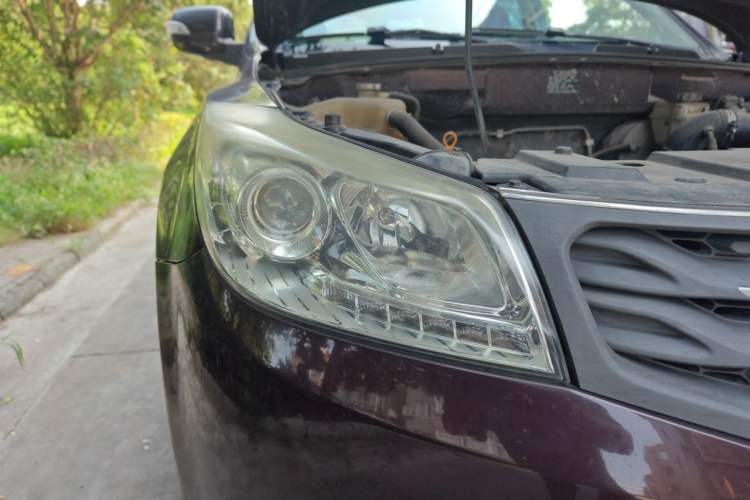 Used Haima S7 2013 2.0L Manual ZhiShang Version Right Front Headlight
