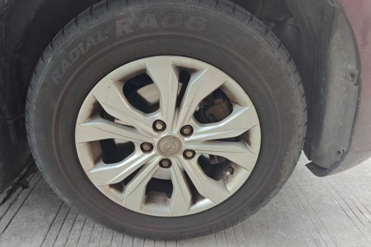 Used Haima S7 2013 2.0L Manual ZhiShang Version Right Front Wheel Hub