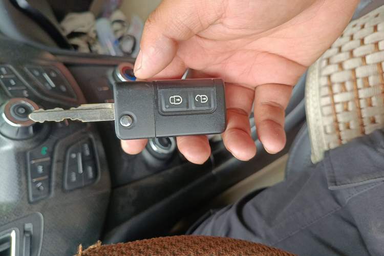 Used Haima S7 2013 2.0L Automatic ZhiShang Version Vehicle Key