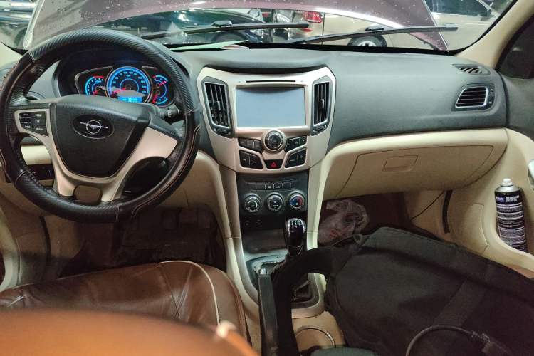 Used Haima S7 2013 2.0L Manual ZhiShang Version Audio And AC Panel