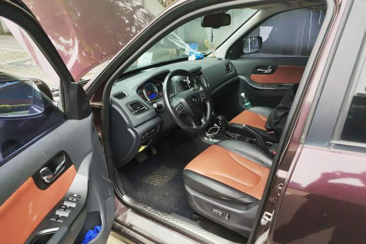 Used Haima S7 2013 2.0L Automatic ZhiZhen Version Driver Seat