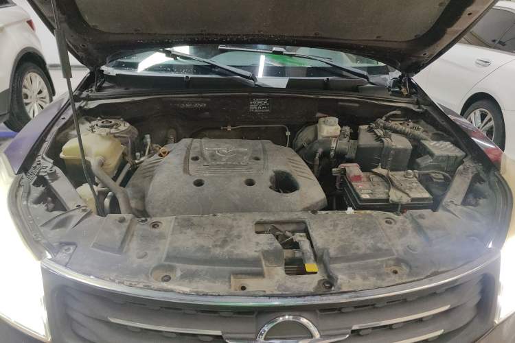 Used Haima S7 2013 2.0L Manual ZhiShang Version Engine Bay