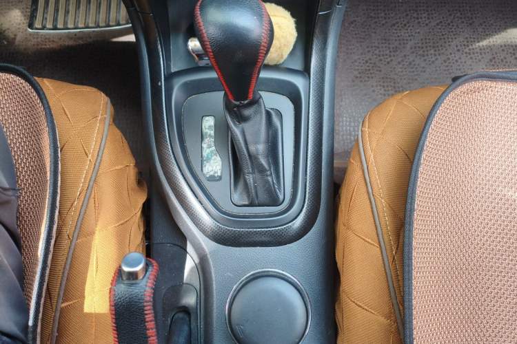 Used Haima S7 2013 2.0L Automatic ZhiZhen Version Gear Lever
