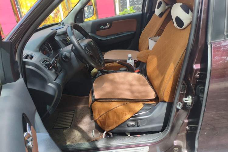 Used Haima S7 2013 2.0L Automatic ZhiZhen Version Left Front Seat